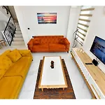 With Private Pool For 6 People In Oeluedeniz