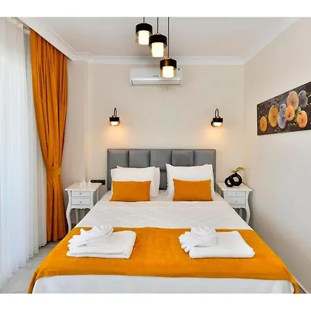 With Private Pool For 6 People In Oeluedeniz
