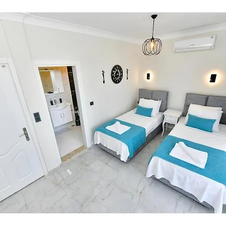 With Private Pool For 6 People In Oeluedeniz Fethiye