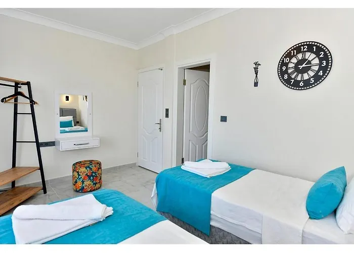 With Private Pool For 6 People In Oeluedeniz 别墅 *