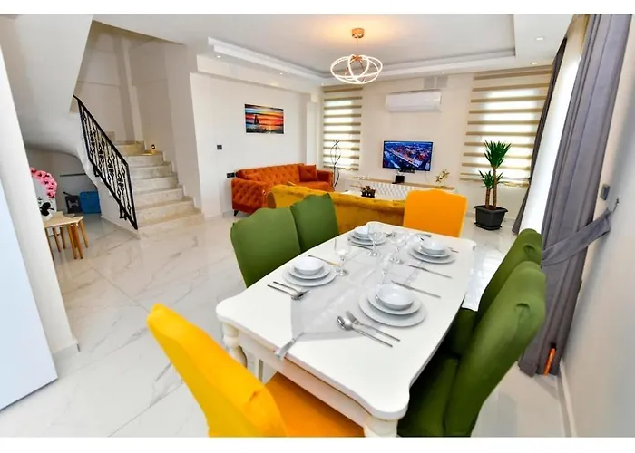 With Private Pool For 6 People In Oeluedeniz *