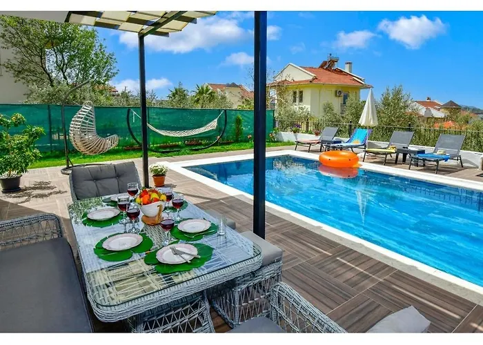 With Private Pool For 6 People In Oeluedeniz Fethiye