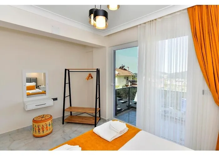 Villa With Private Pool For 6 People In Oeluedeniz
