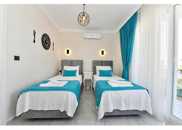 Villa With Private Pool For 6 People In Oeluedeniz *