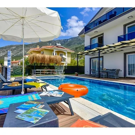 With Private Pool For 6 People In Oeluedeniz Вилла Фетхие